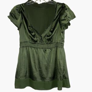 BCBG MAX AZRIA 97% Silk Satin Stretch Tunic Top Olivine Green Ruched Waist